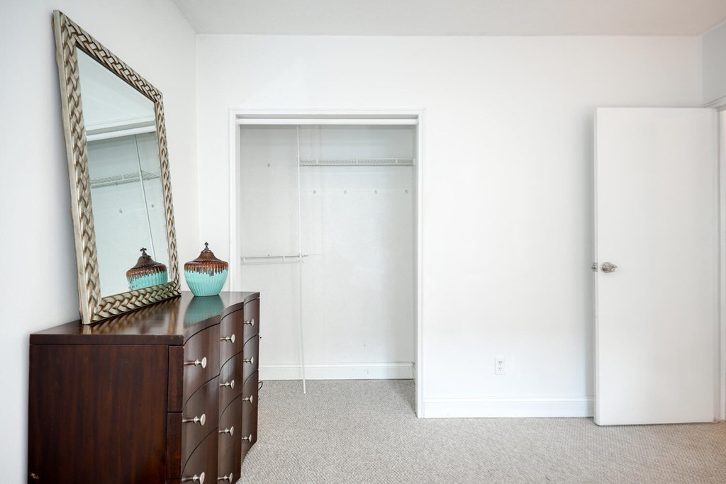 77 Nicholas Road, Unit B Framingham, MA 01701 - Photo 12 of 21 Gallery Image 12
