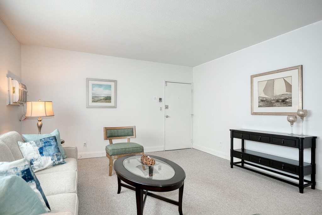 77 Nicholas Road, Unit B Framingham, MA 01701 - Photo 5 of 21 Gallery Image 5
