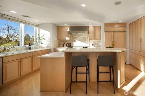 $3,499,000 | 7 10th Avenue, Kirkland, WA 98033