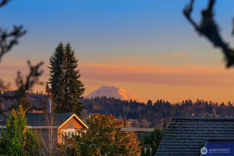 $3,499,000 | 7 10th Avenue, Kirkland, WA 98033