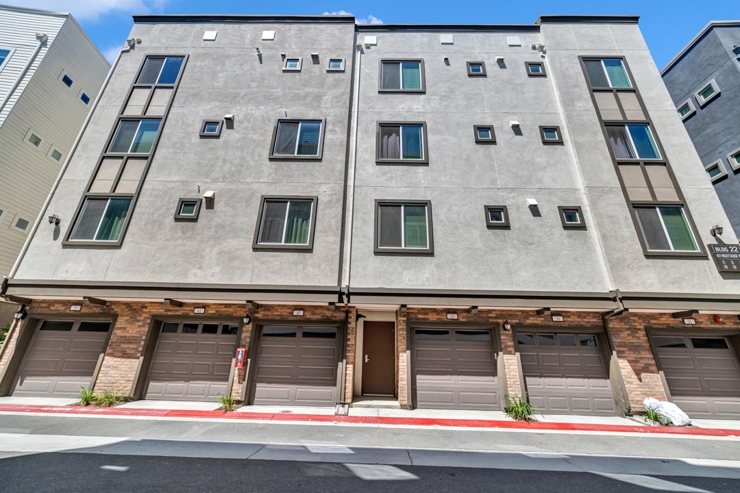 1421 Nightshade Road, Unit 40 Milpitas, CA 95035 - Photo 22 of 29 a view of building with washing machine