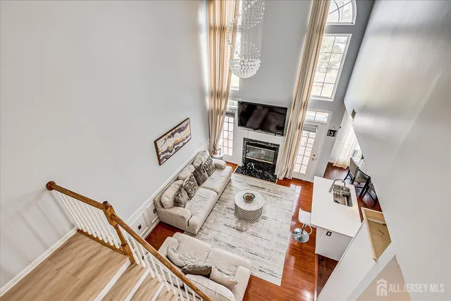 $925,000 | 6 Oxford Court, Kendall Park, NJ 08824