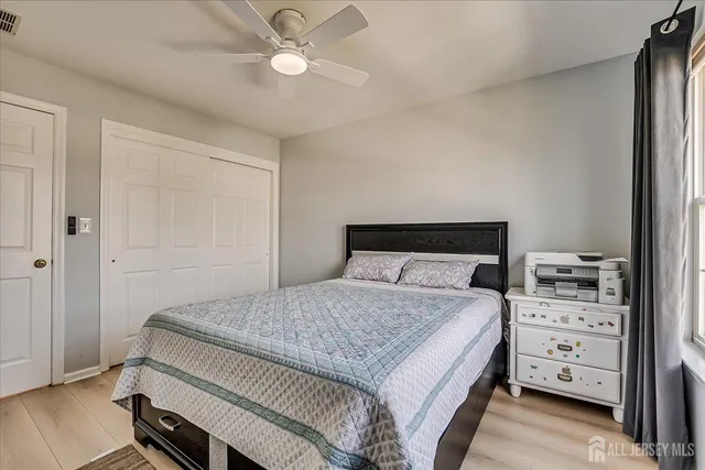 $925,000 | 6 Oxford Court, Kendall Park, NJ 08824