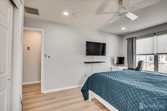 $925,000 | 6 Oxford Court, Kendall Park, NJ 08824