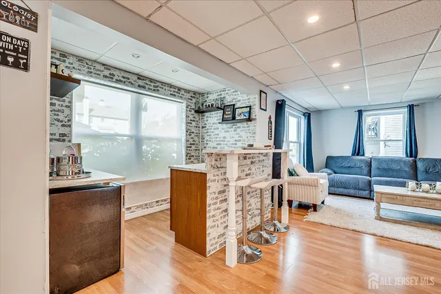 $925,000 | 6 Oxford Court, Kendall Park, NJ 08824