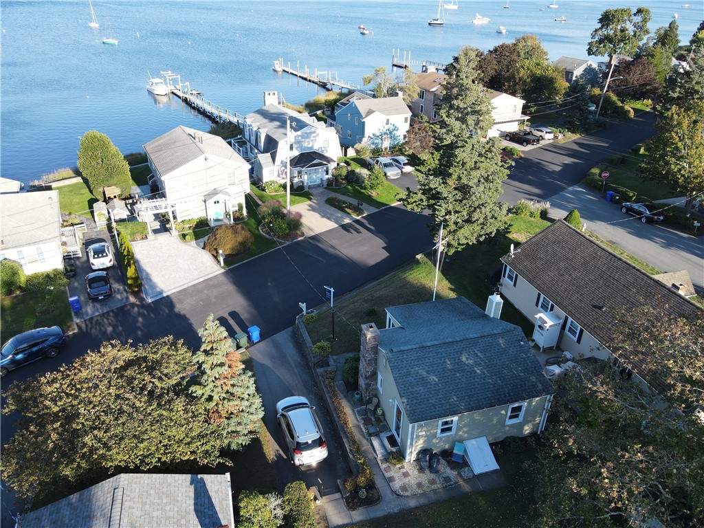 61 Everett Street Bristol, RI 02809 - Photo 13 of 20