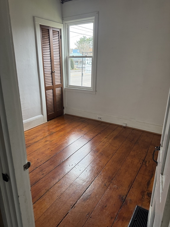 967 Bedford Street, Unit 967 Abington, MA 02351 - Photo 6 of 7