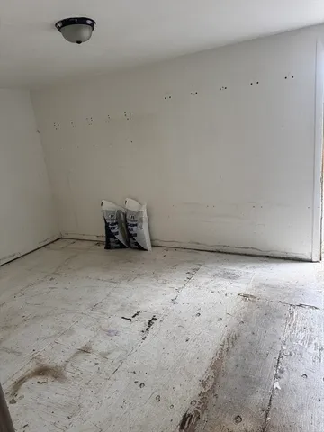 $2,950 | 967 Bedford Street, Unit 967, Abington, MA 02351