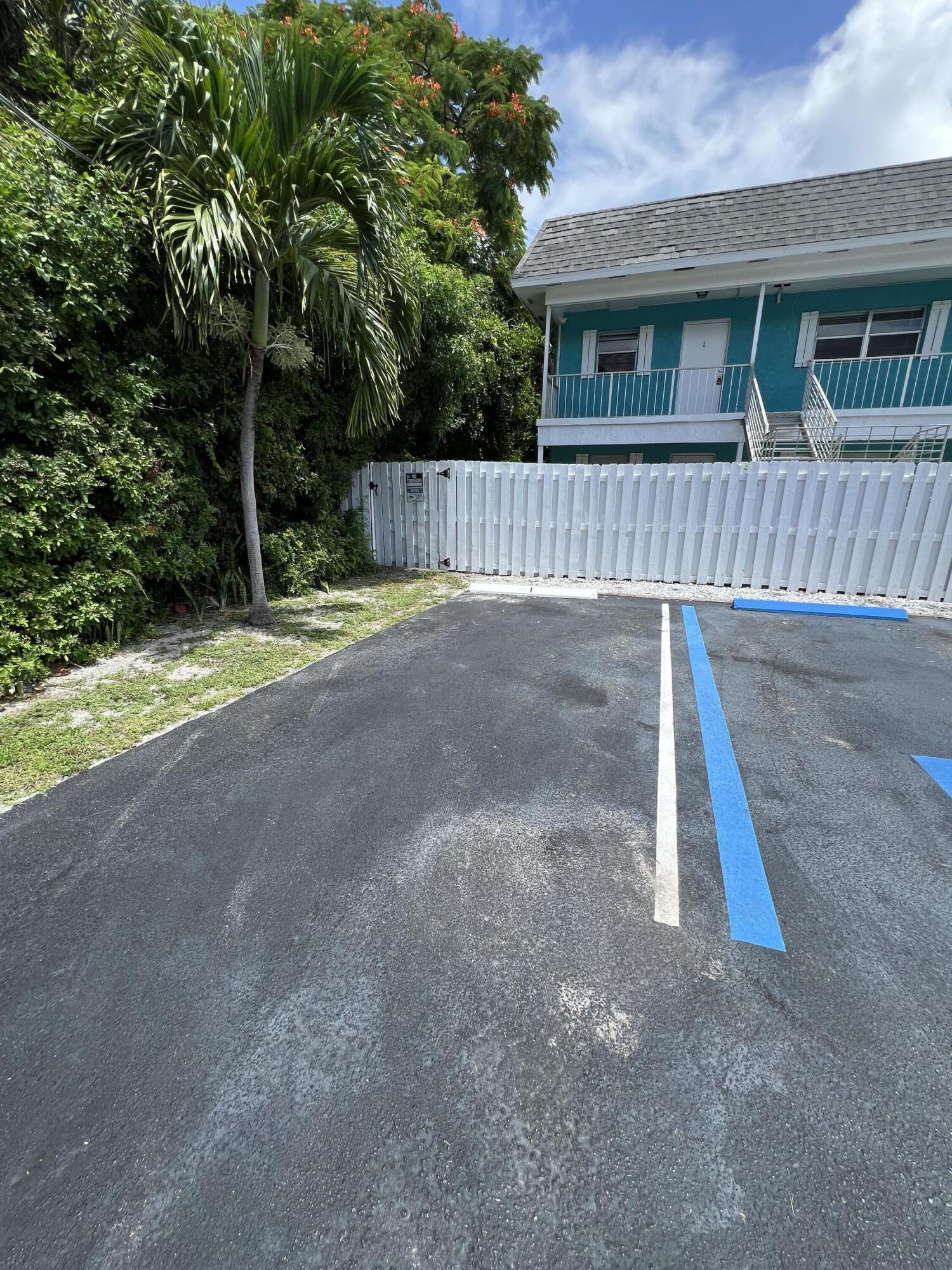 1887 Juno Road, Unit 1 North Palm Beach, FL 33408 - Photo 3 of 27 IMG_7427