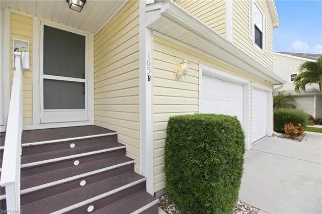 $315,000 | 165 Bristol Lane, Unit C202, Naples, FL 34112