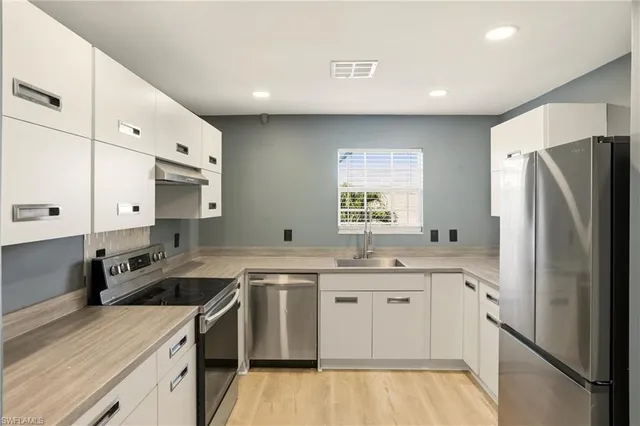 $315,000 | 165 Bristol Lane, Unit C202, Naples, FL 34112