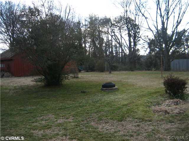 3114 Skipwith Road Henrico, VA 23294 - Photo 10 of 11 Exterior Back - Large rear yard.
