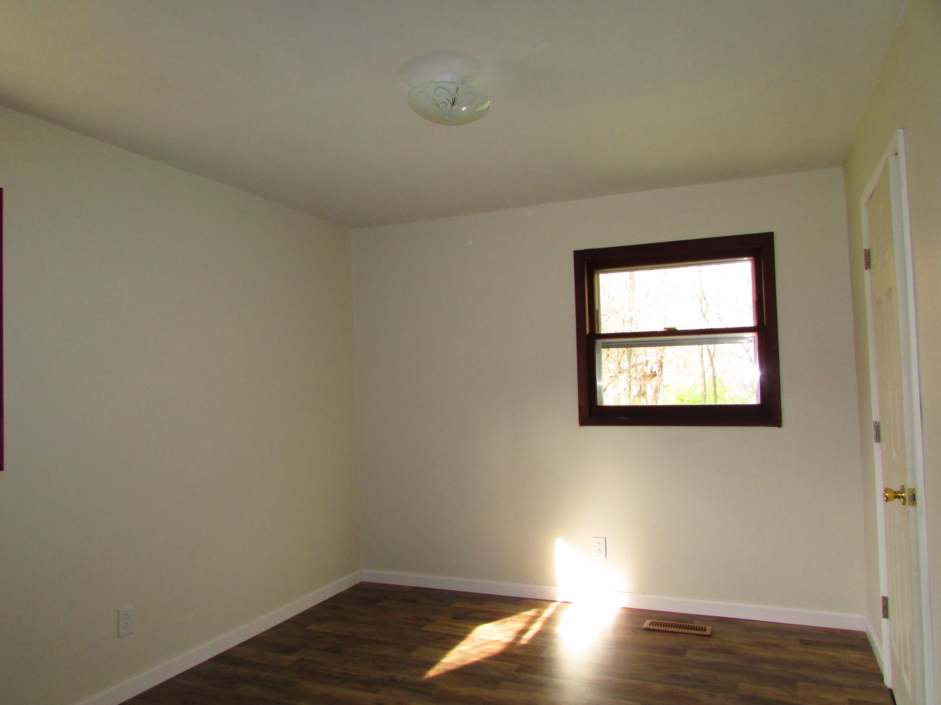 535 Laurels Road Johnson City, TN 37601 - Photo 21 of 23 IMG_2276