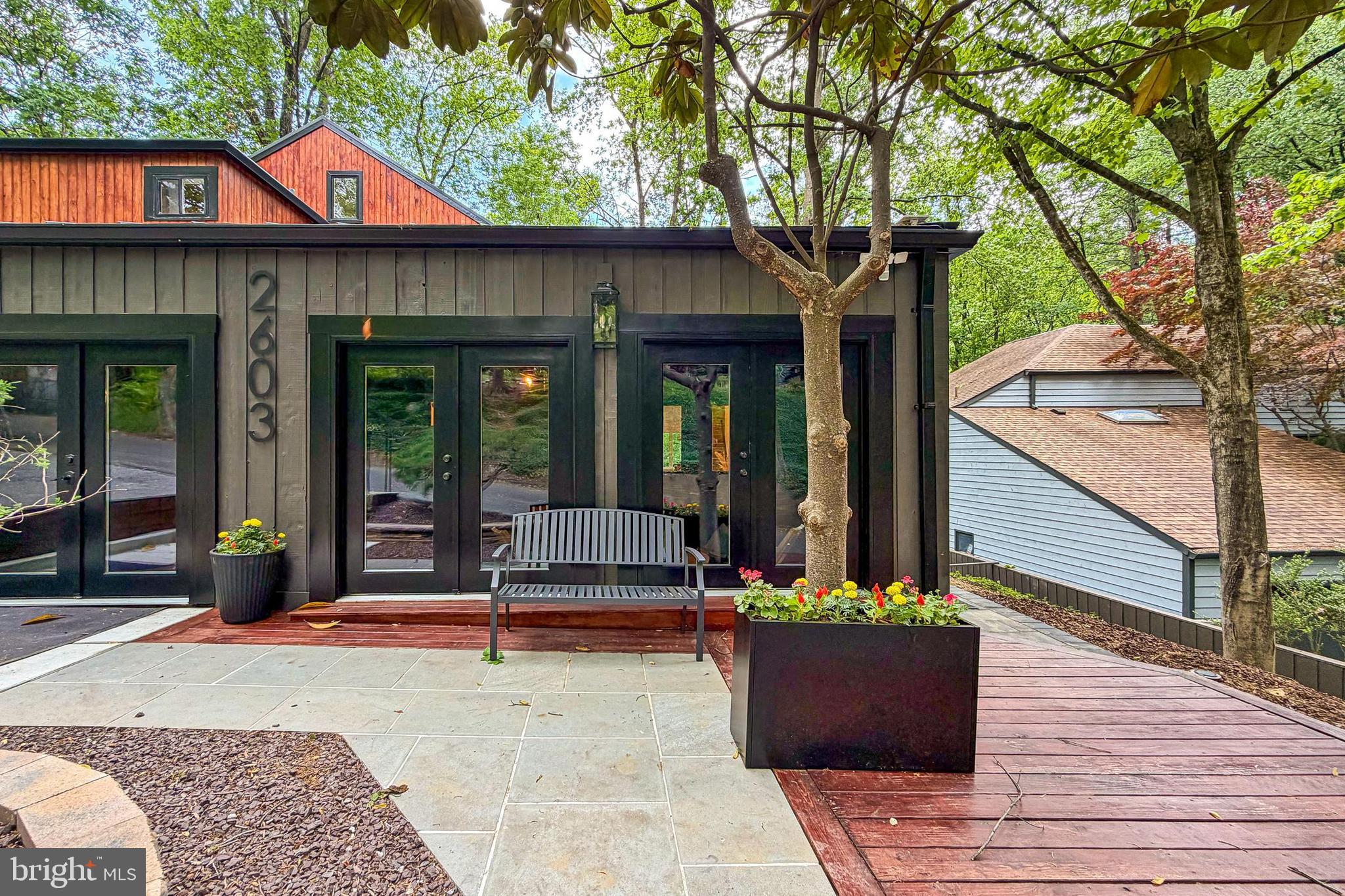 2603 Klingle Road Northwest Washington, DC 20008 - Photo 6 of 94