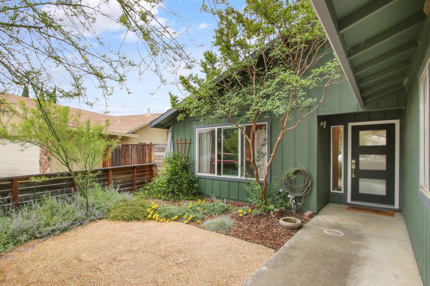 1418 Garrison Street Davis, CA 95616 - Photo 7 of 45