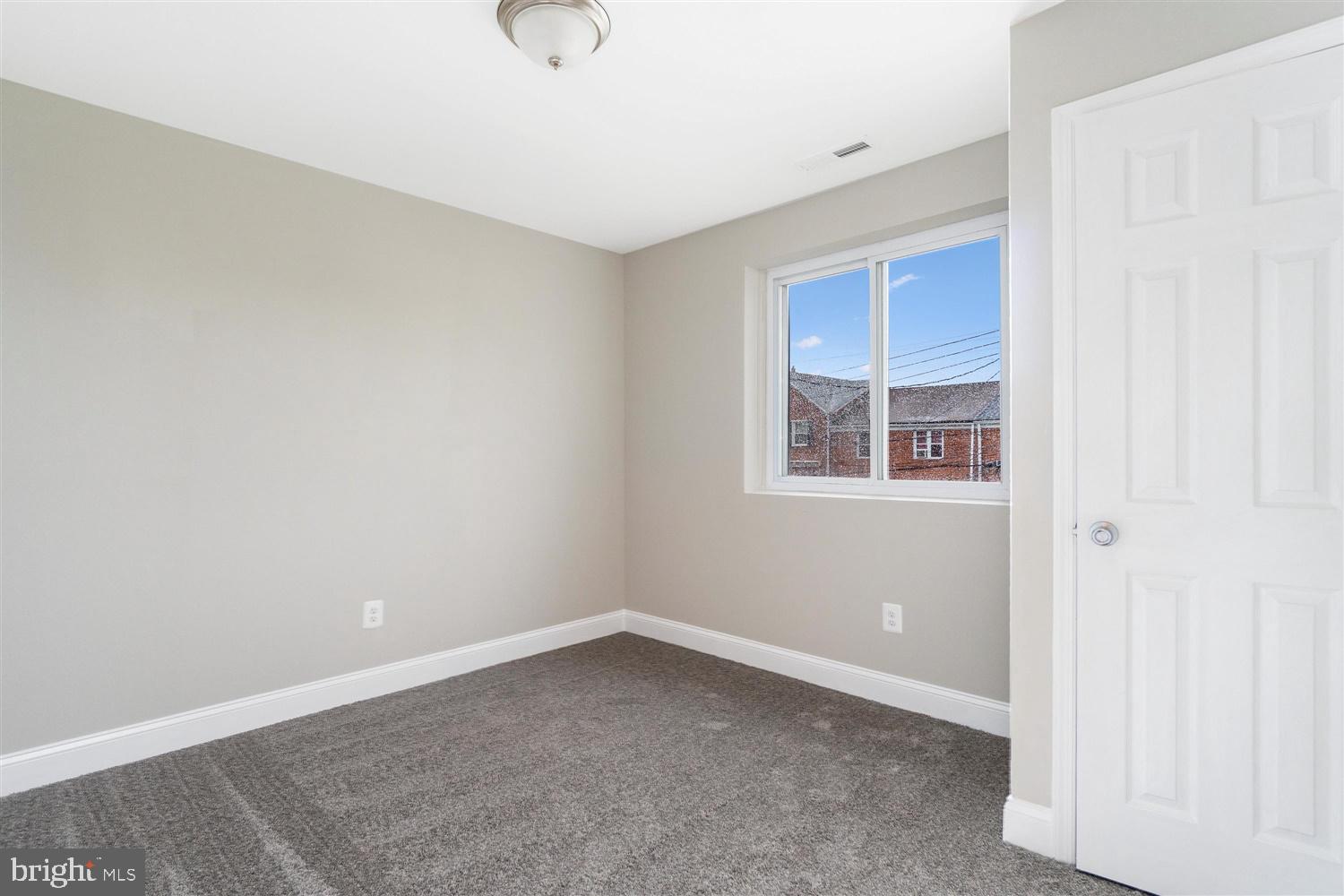 3926 Glenhunt Road Baltimore, MD 21229 - Photo 23 of 33
