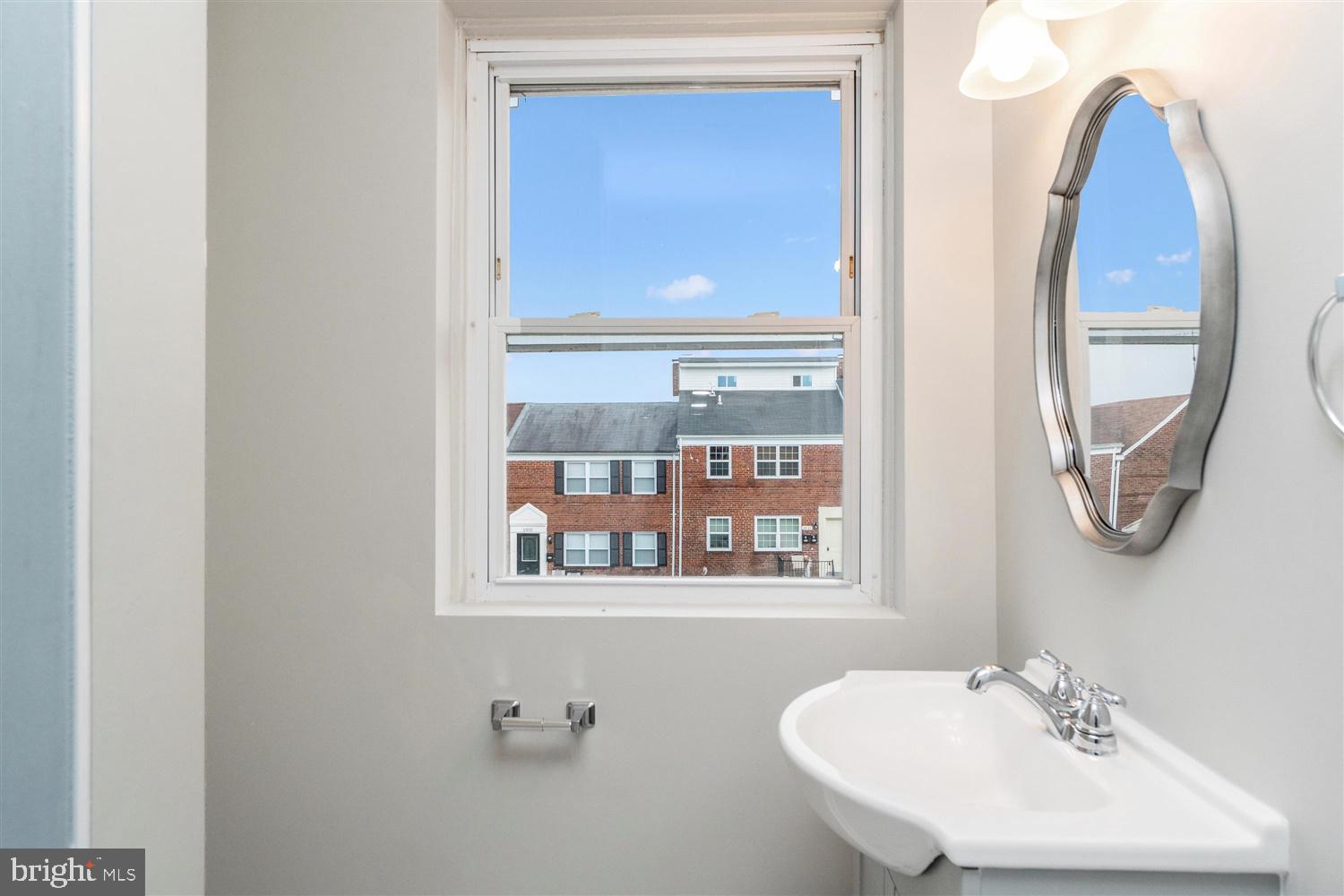 3926 Glenhunt Road Baltimore, MD 21229 - Photo 27 of 33