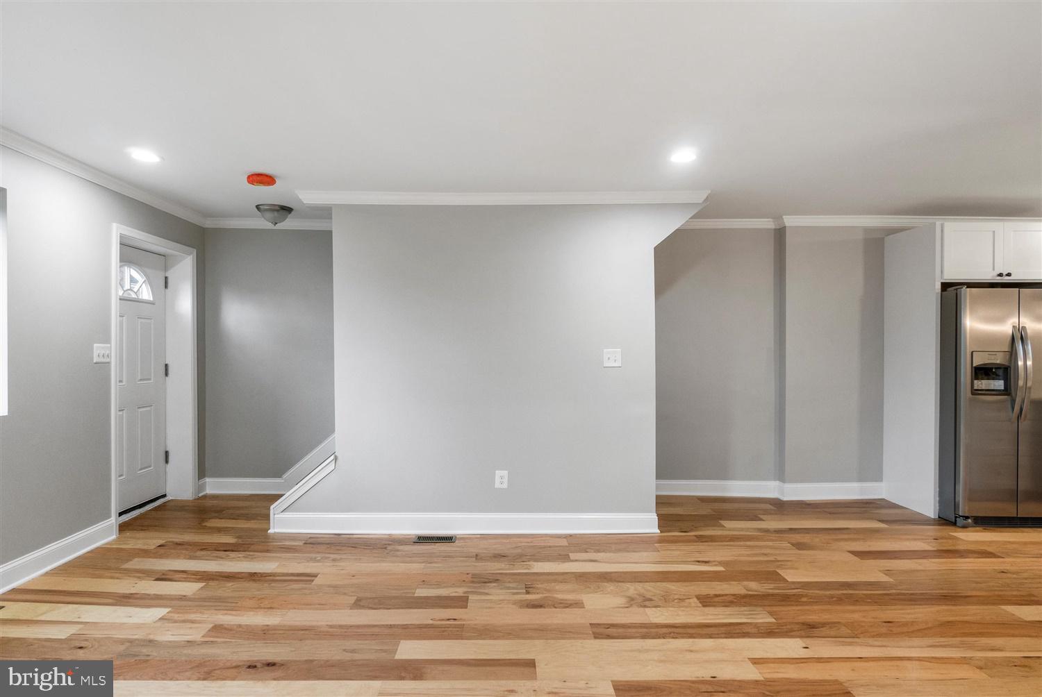 3926 Glenhunt Road Baltimore, MD 21229 - Photo 10 of 33