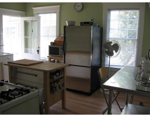 96 Firglade Avenue Springfield, MA 01108 - Photo 13 of 24