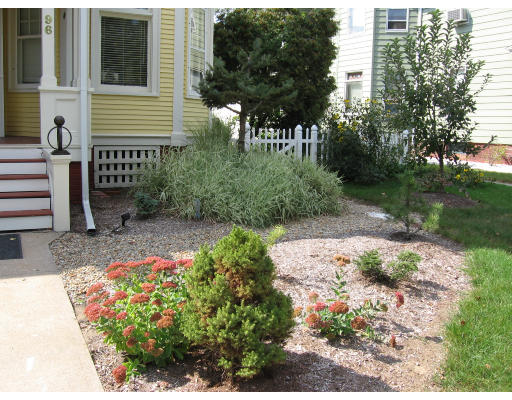 96 Firglade Avenue Springfield, MA 01108 - Photo 5 of 24