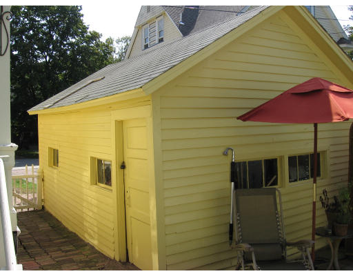 96 Firglade Avenue Springfield, MA 01108 - Photo 8 of 24