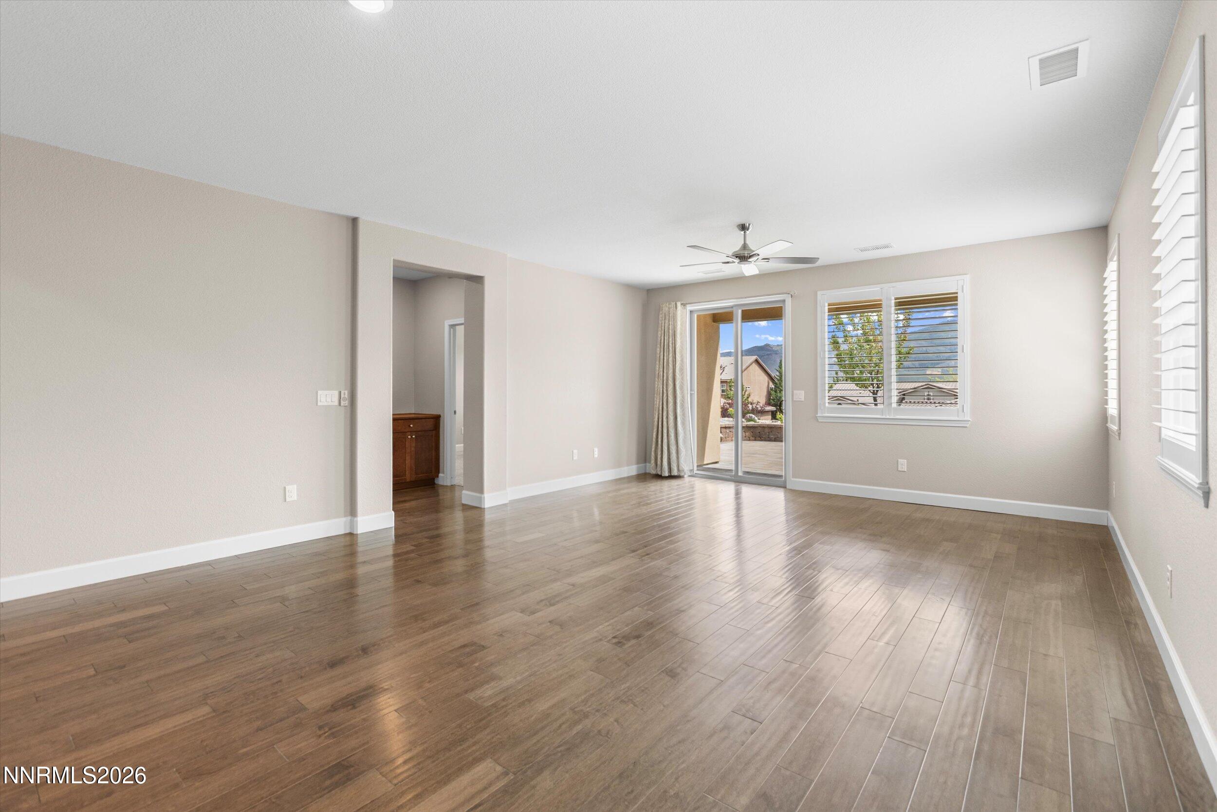 8950 Sydmesa Drive Reno, NV 89523 - Photo 13 of 38 Living Room