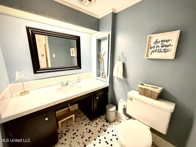 $239,000 | 887 Briarwood Drive, Jackson, MS 39211