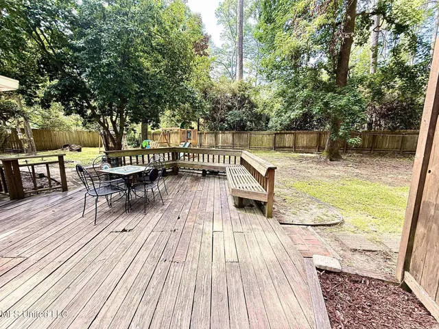 $239,000 | 887 Briarwood Drive, Jackson, MS 39211