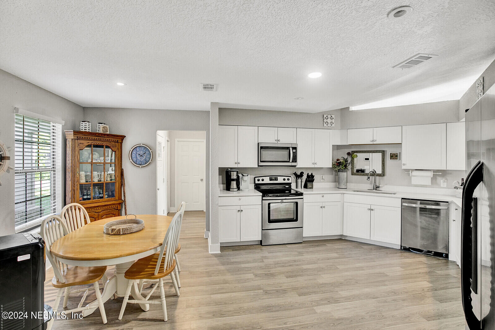 4041 High Pine Road Jacksonville, FL 32225 - Photo 20 of 54 12_IMG_0141_mls