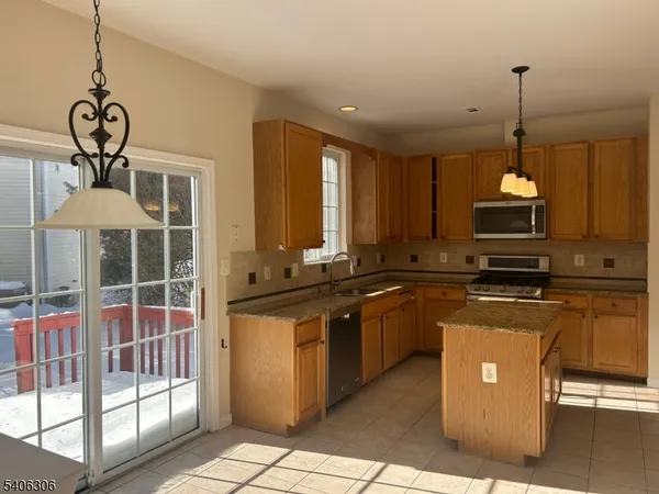 $3,600 | 226 Winding Hill Drive, Hackettstown, NJ 07840