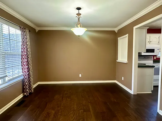 $134,900 | 3566 Highway 142, Selmer, TN 38375