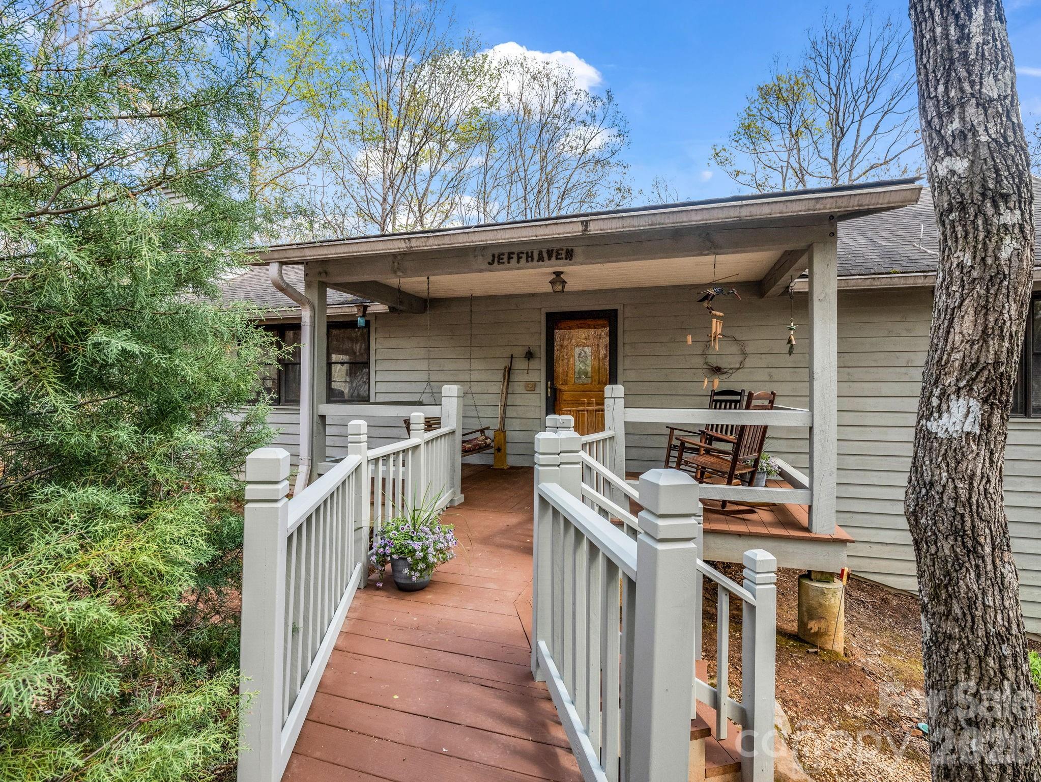 780 Rixhaven Drive Saluda, NC 28773 - Photo 4 of 36