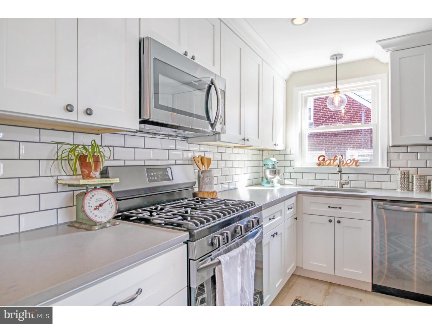 404 Perry Street Ridley Park, PA 19078 - Photo 8 of 25 Kitchen