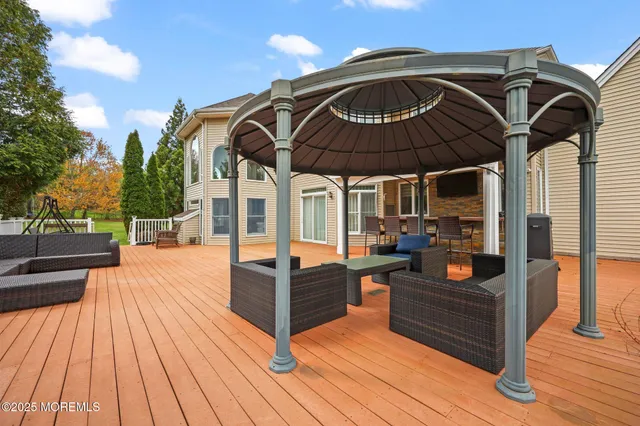 $1,675,000 | 10 Hannah Mount Drive, Millstone Township, NJ 08510