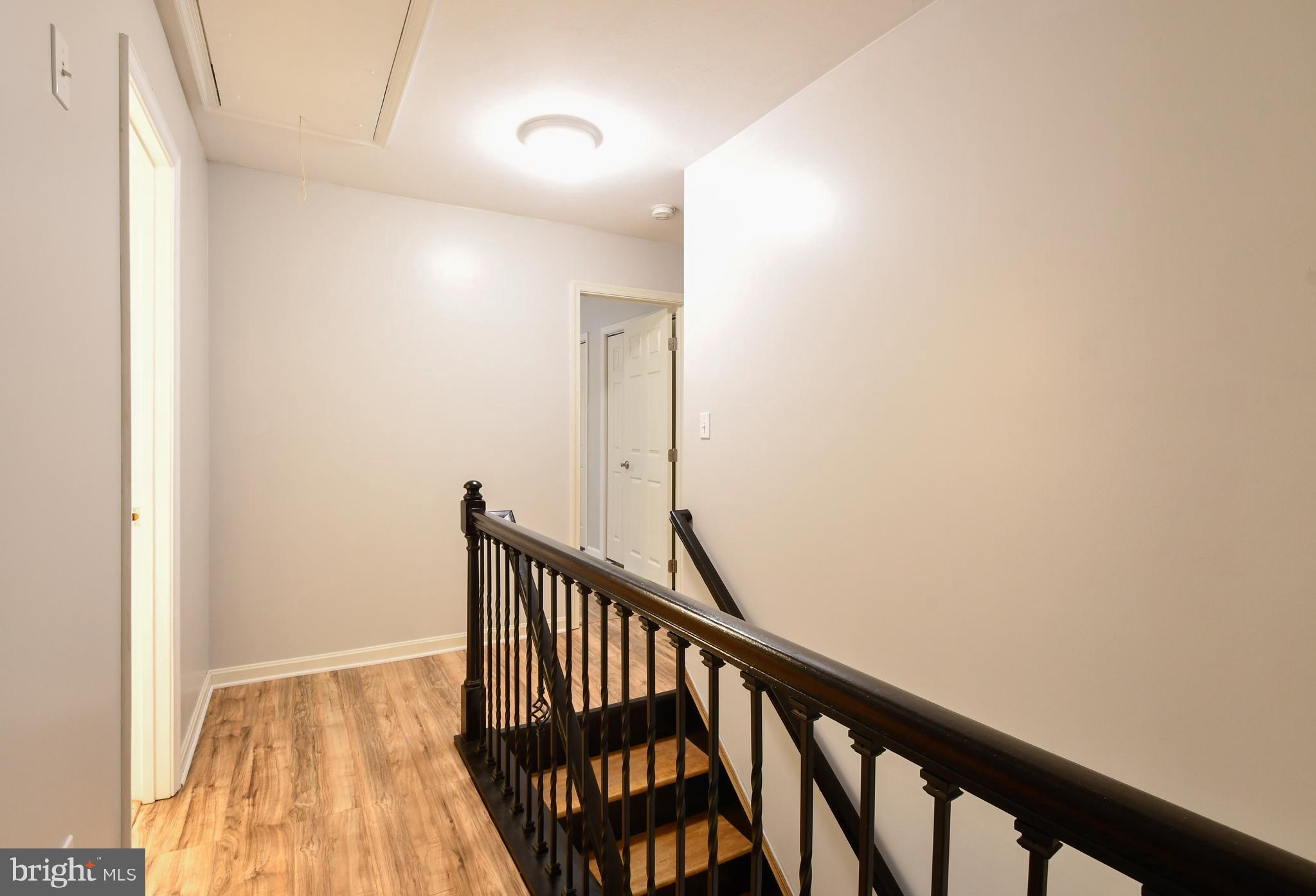 4638 Ladysmith Road Ruther Glen, VA 22546 - Photo 35 of 74 upstairs hall