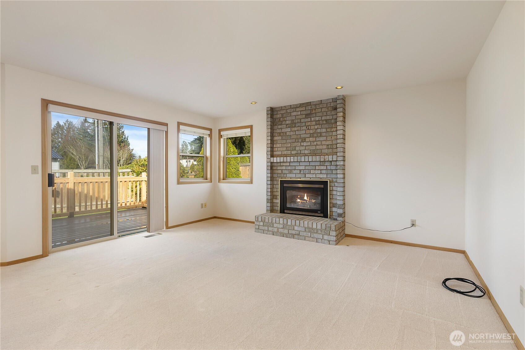 8523 199th Place Southwest Edmonds, WA 98026 - Photo 20 of 40 an empty room with windows