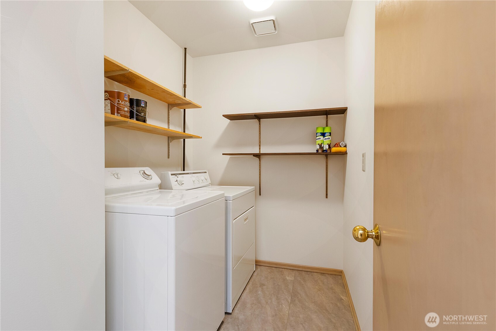 8523 199th Place Southwest Edmonds, WA 98026 - Photo 31 of 40 a bathroom with a sink and mirror