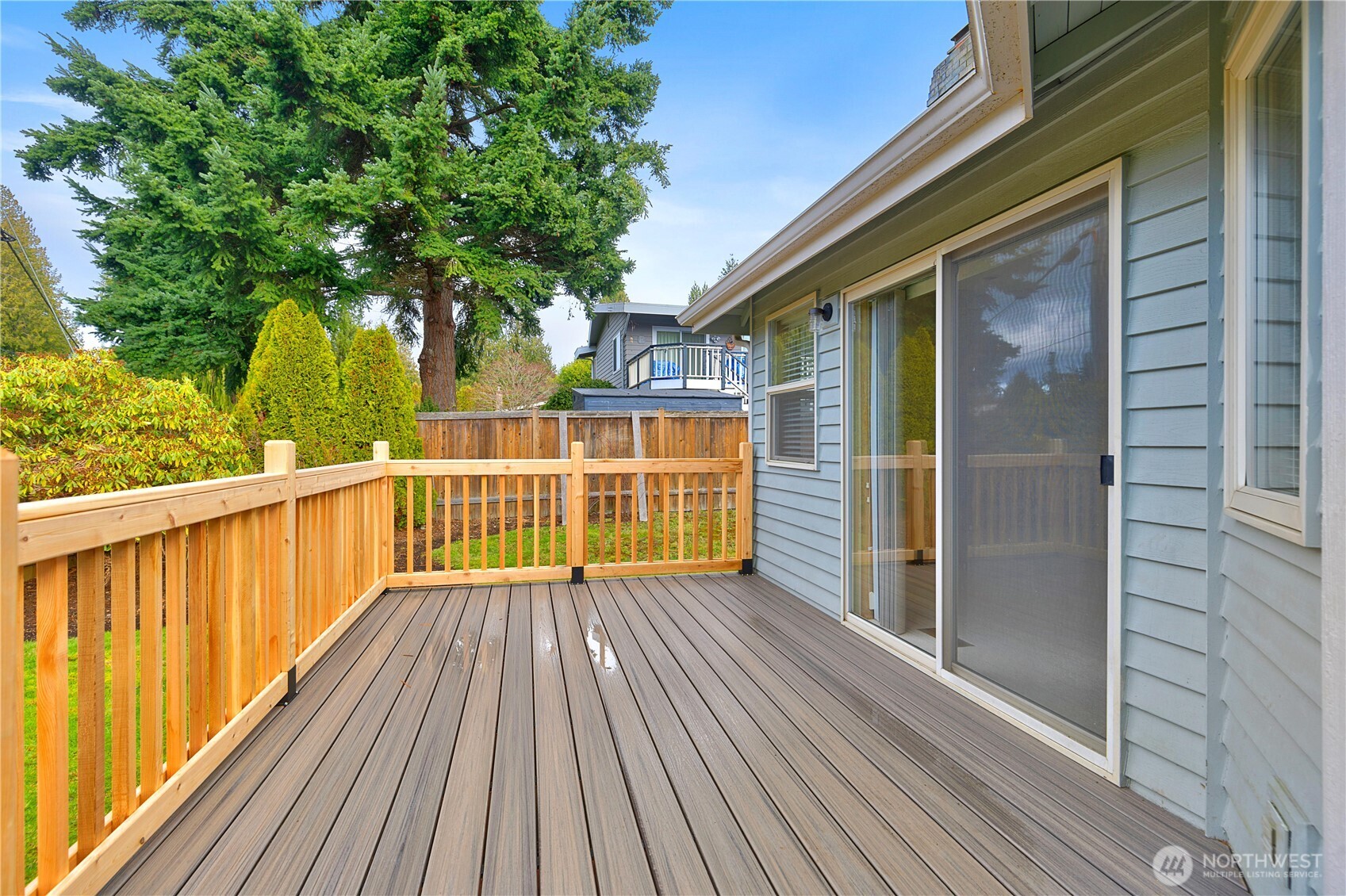 8523 199th Place Southwest Edmonds, WA 98026 - Photo 33 of 40 a view of balcony with wooden floor and fence