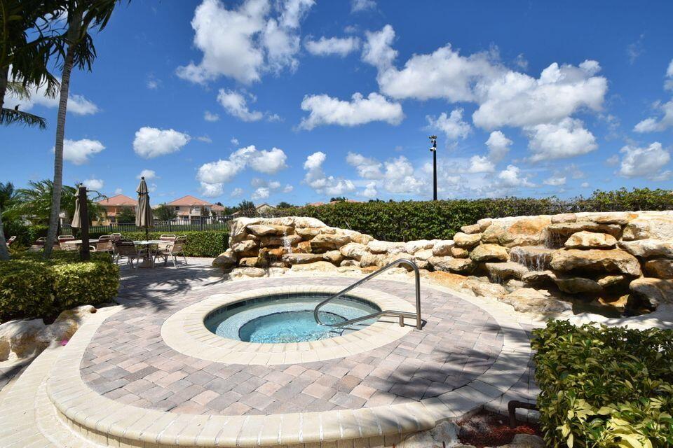 8800 Cobblestone Point Circle Boynton Beach, FL 33472 - Photo 40 of 44 Clubhouse Hot Tub
