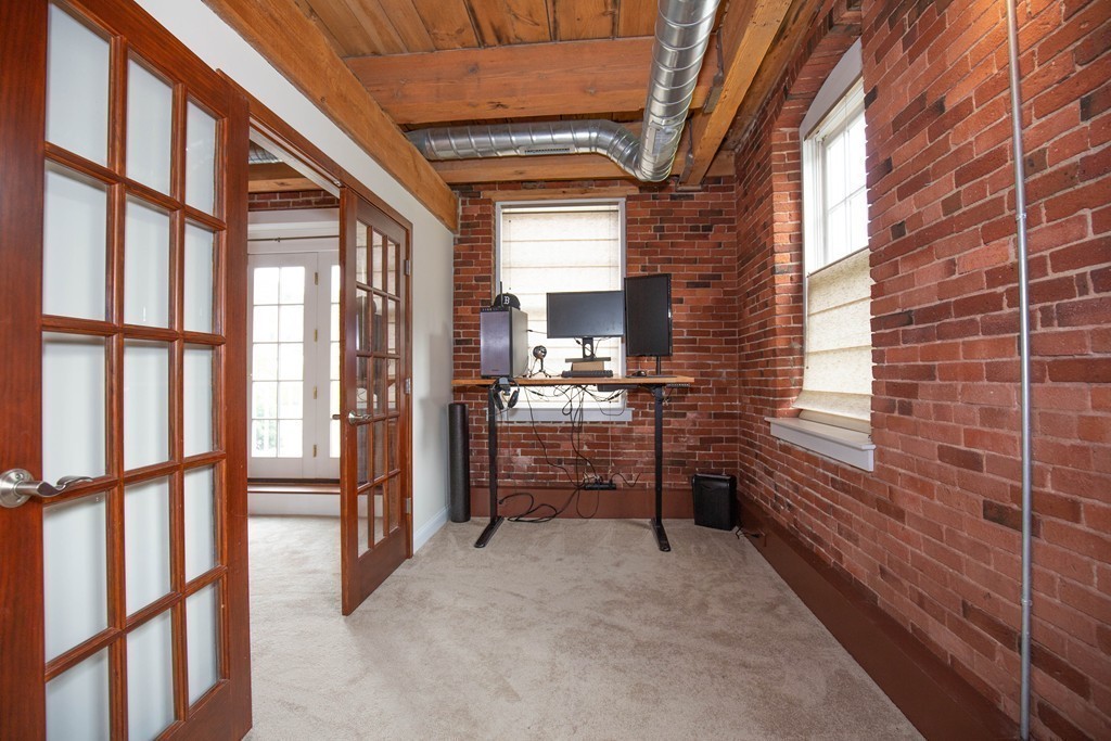 25 Cedar Street, Unit 7 Amesbury, MA 01913 - Photo 12 of 27