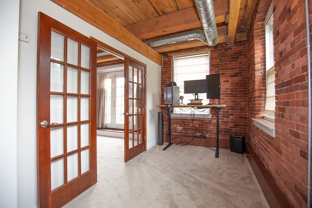 25 Cedar Street, Unit 7 Amesbury, MA 01913 - Photo 13 of 27