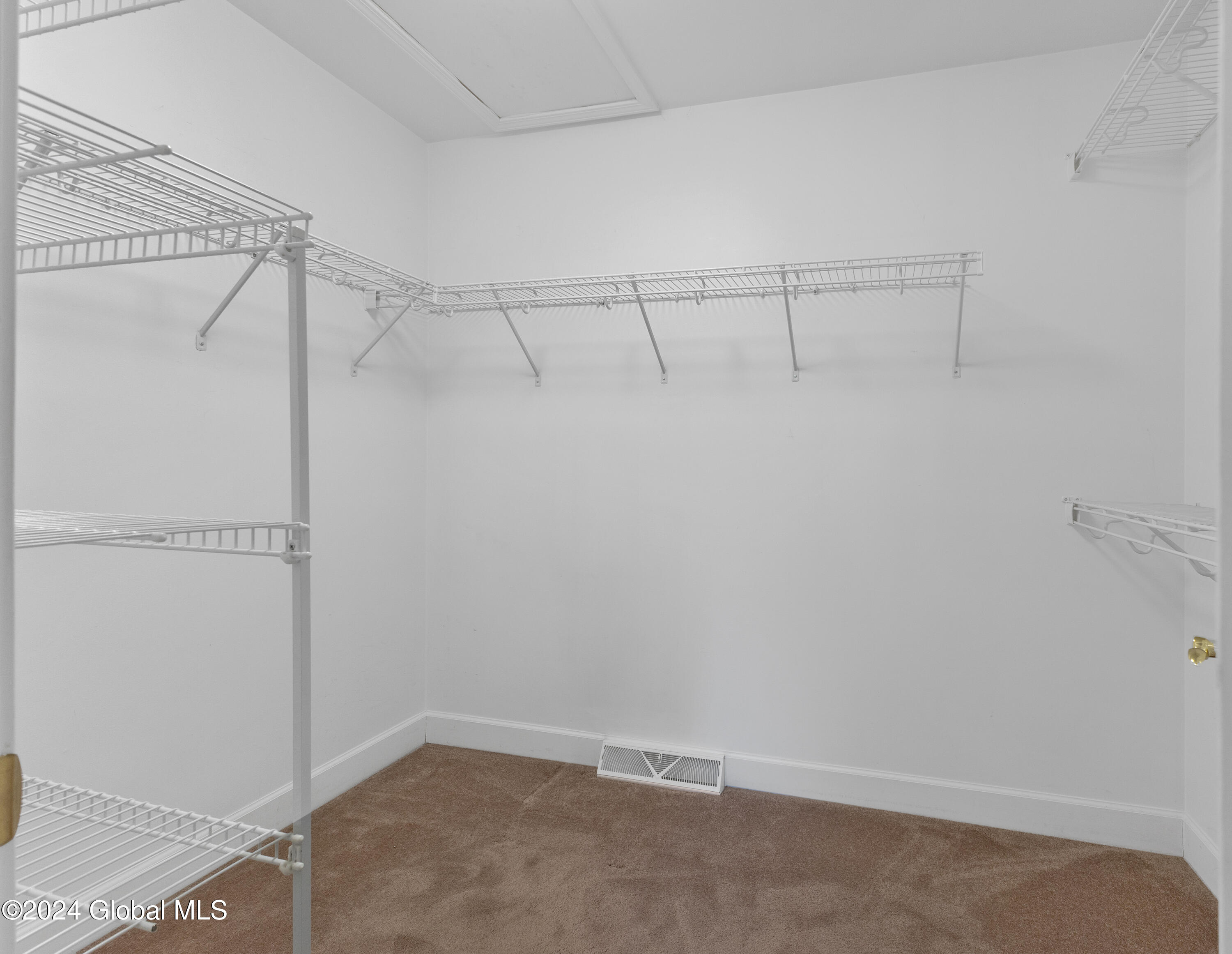 9 Highview Way Halfmoon, NY 12118 - Photo 21 of 37 1 (33)