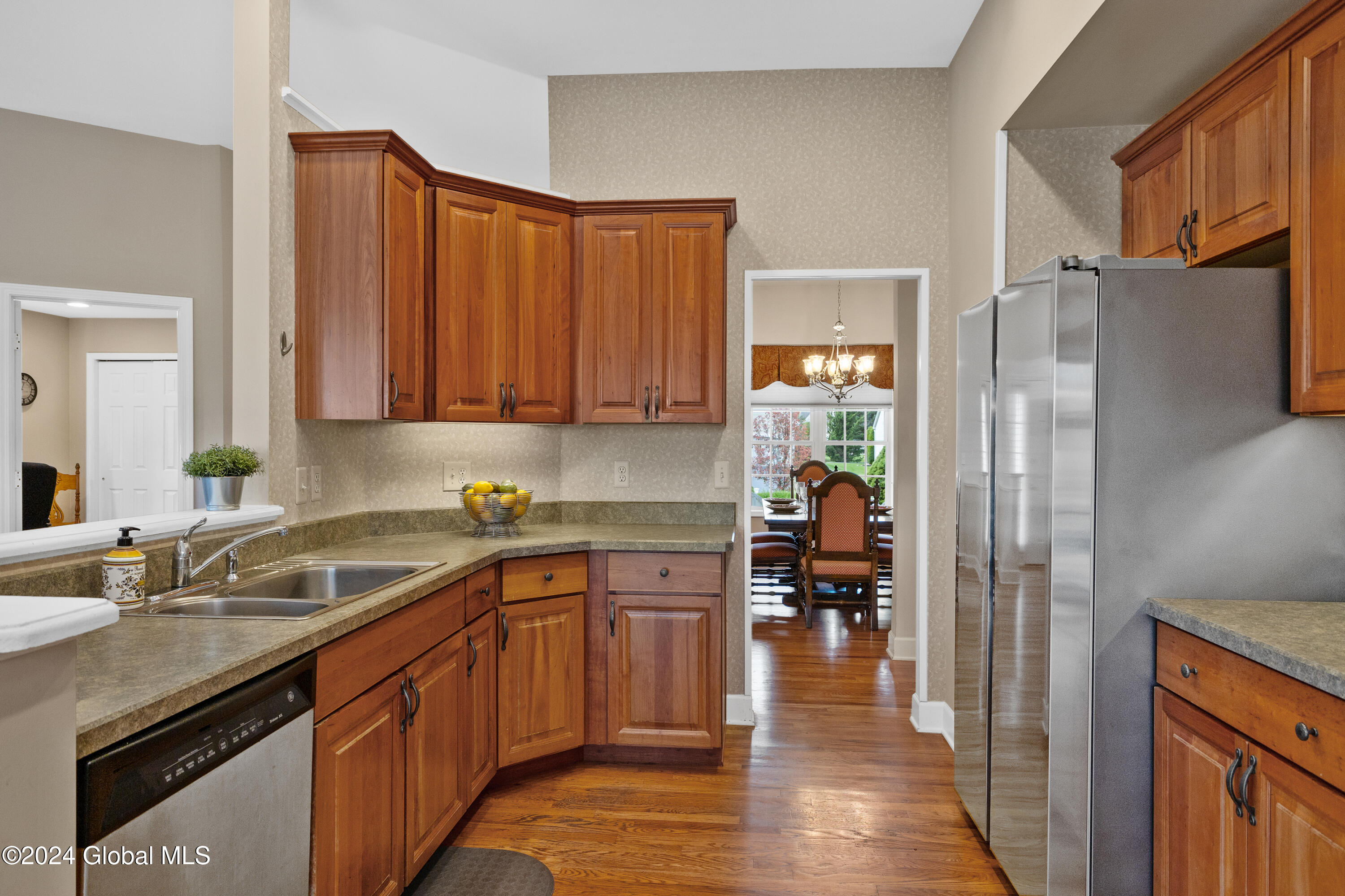 9 Highview Way Halfmoon, NY 12118 - Photo 7 of 37 1 (25)