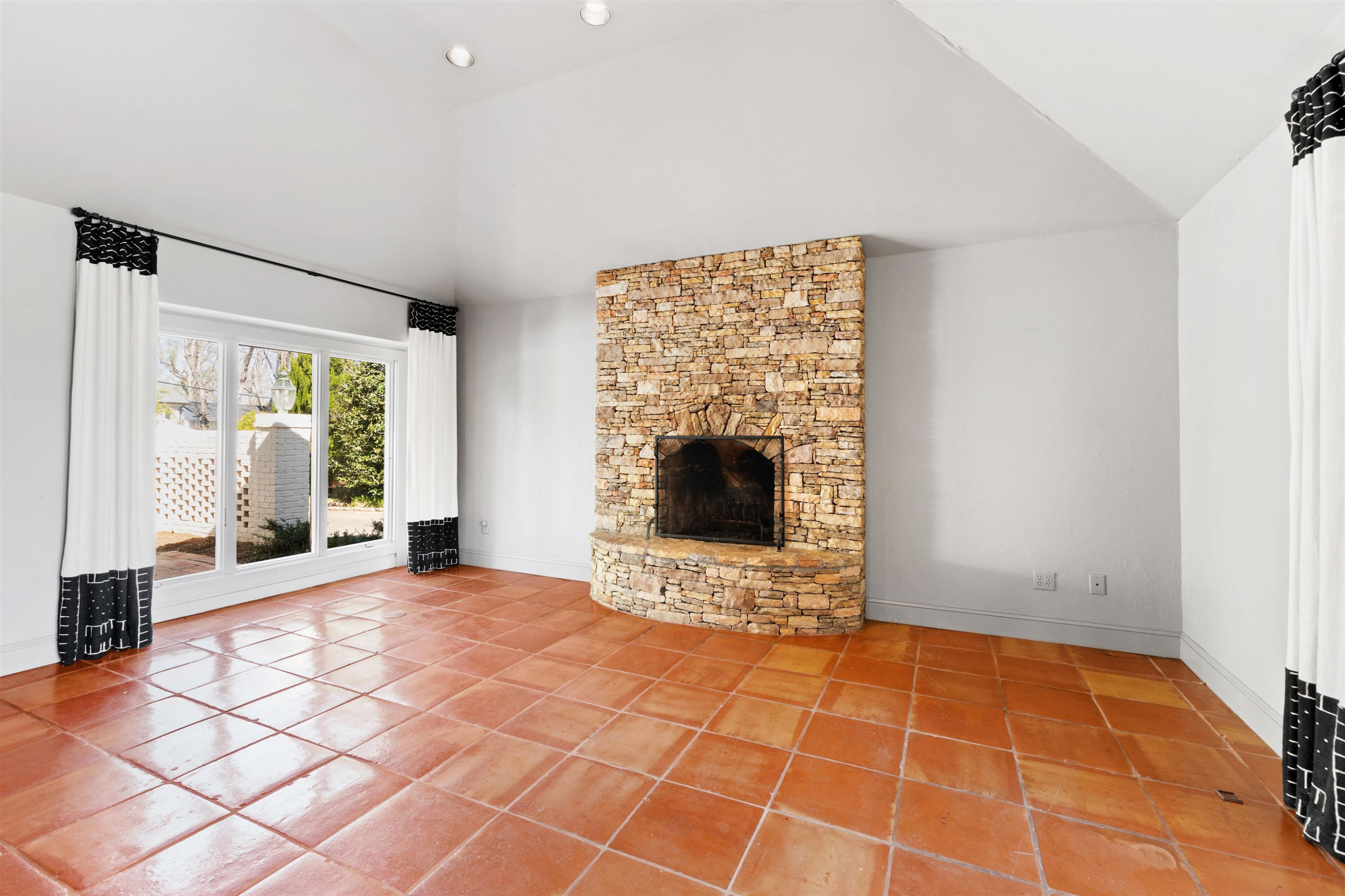 1718 Canterbury Road Raleigh, NC 27608 - Photo 19 of 30 Photo 19