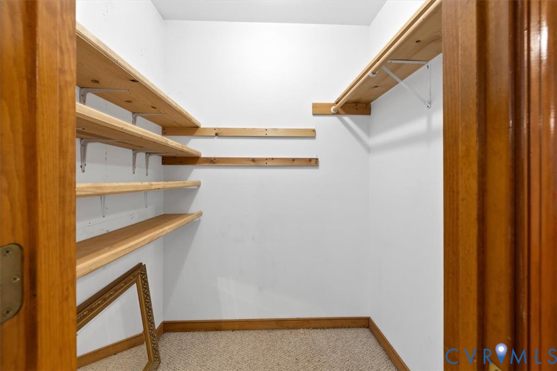 147 Barter Hill Road Cumberland, VA 23040 - Photo 20 of 32 Livingroom large walk-in closet