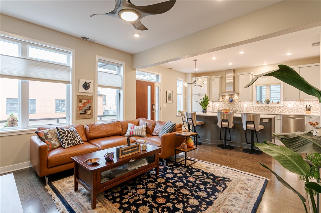 68 Charlotte Street Rochester, NY 14607 - Photo 4 of 26