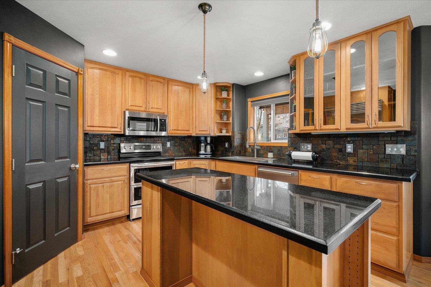 2402 West Carolina Court Spokane, WA 99208 - Photo 13 of 50