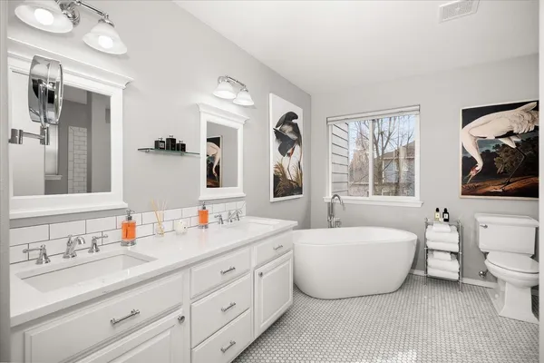 $935,000 | 2402 West Carolina Court, Spokane, WA 99208