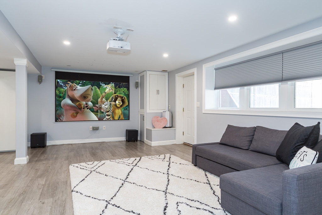 26 Wellesley Avenue, Unit B Natick, MA 01760 - Photo 27 of 34