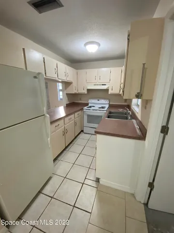 $1,300 | 1895 Guava Avenue, Melbourne, FL 32935